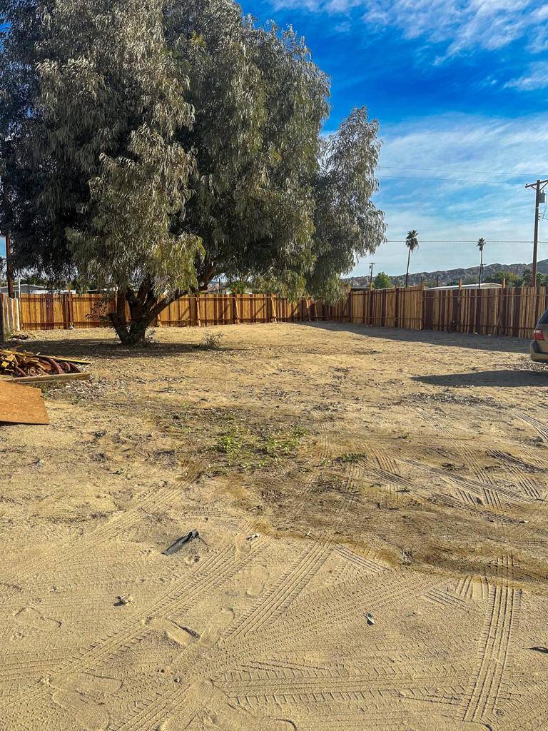 Mecca, CA 92254,98800 Surfside AVE