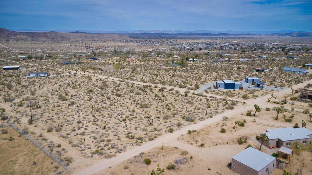 60926 Alta Vista DR Joshua Tree, CA 92252