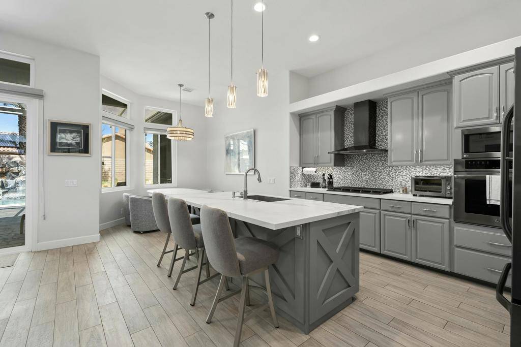 Palm Desert, CA 92260,6 Taylor AVE