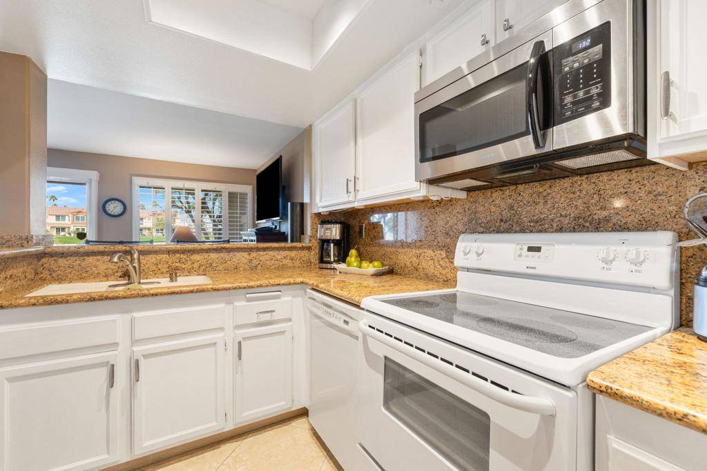 La Quinta, CA 92253,78187 Crimson CT