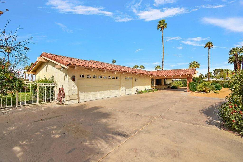 Palm Desert, CA 92260,73920 Flagstone LN