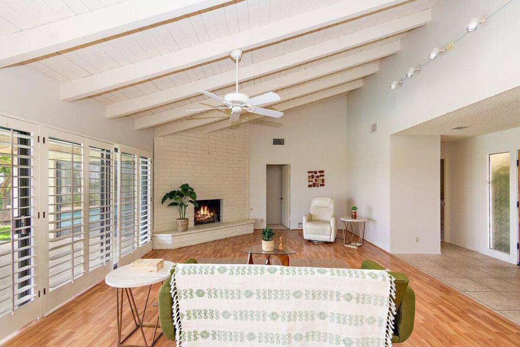 Palm Desert, CA 92260,73920 Flagstone LN