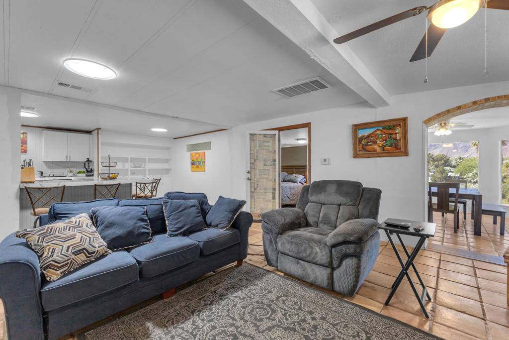 Palm Desert, CA 92260,40 Country Club DR