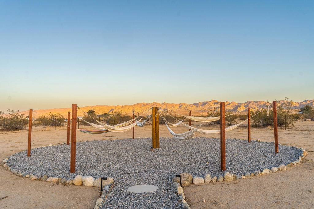 Joshua Tree, CA 92252,63324 Gold Nugget RD