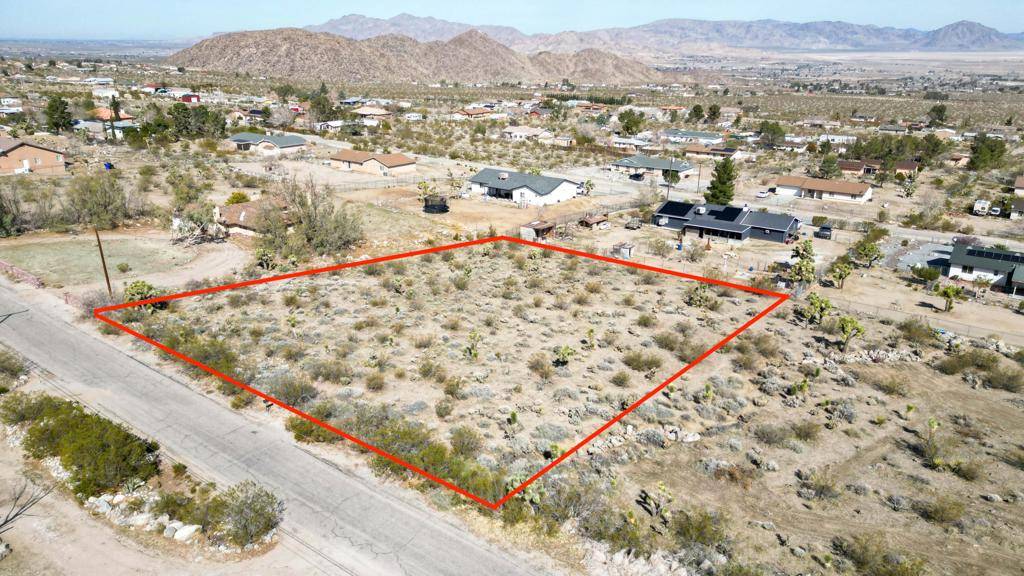 Lucerne Valley, CA 92356,65 Sapphire RD