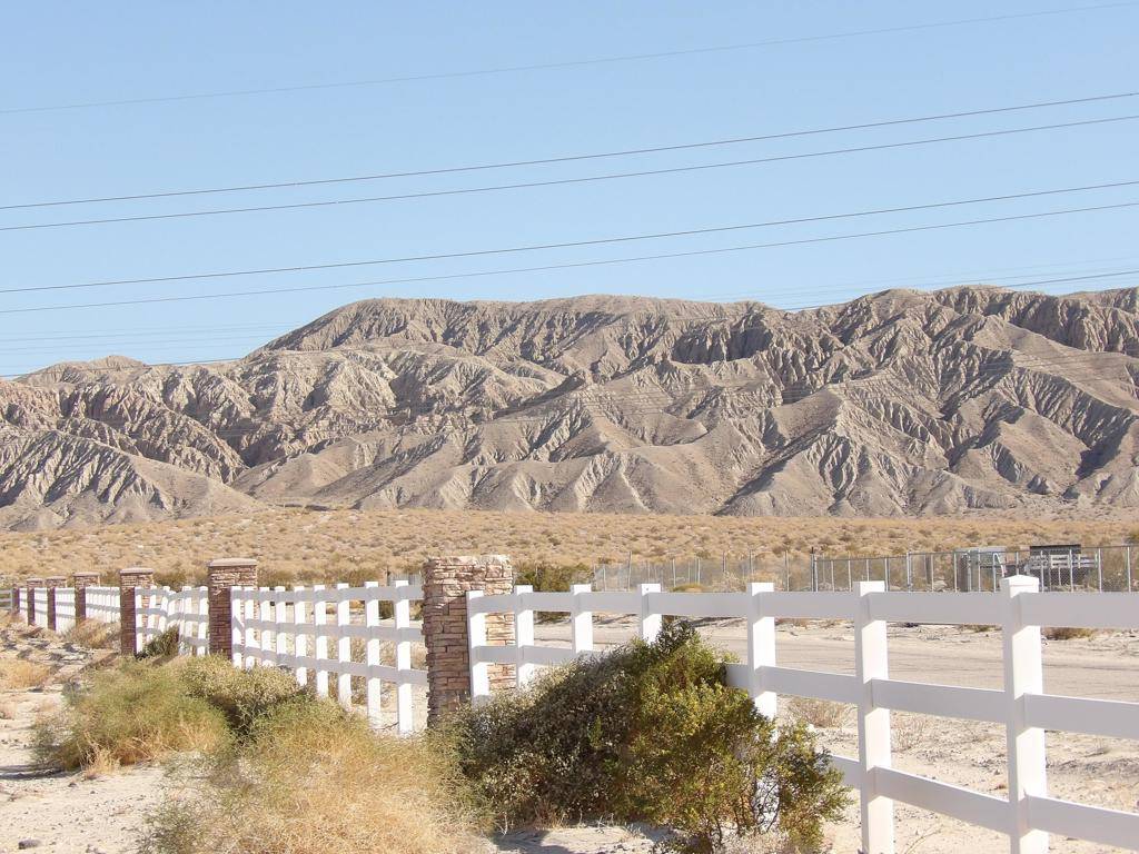 Thousand Palms, CA 92276,75186 Hidden Springs CT