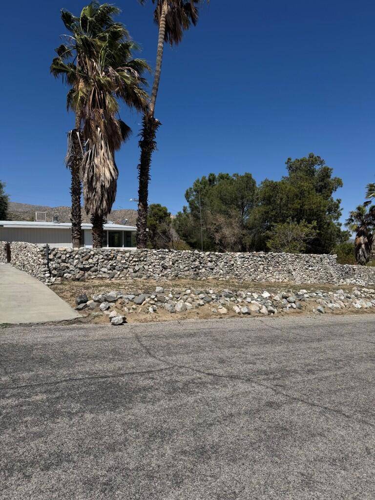Morongo Valley, CA 92256,49074 Mojave DR
