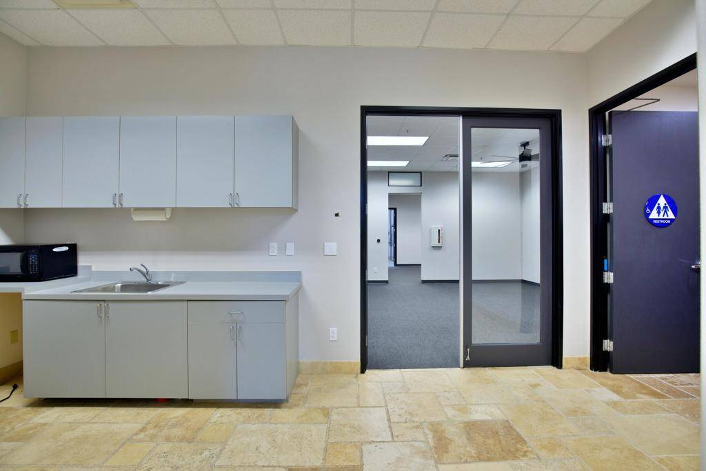 Palm Desert, CA 92211,39301 Badger ST #500