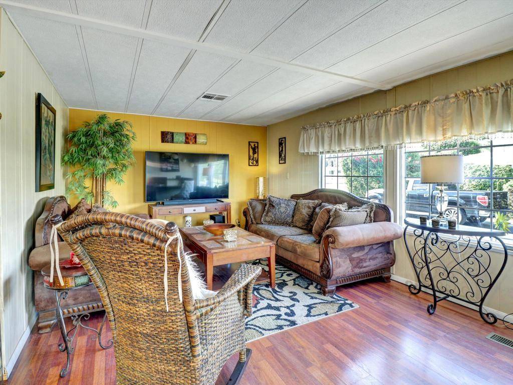 Indio, CA 92201,51555 Monroe St. Spc. 21