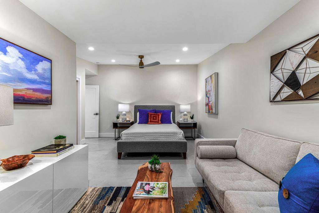 Palm Springs, CA 92264,5155 E Bobolink LN