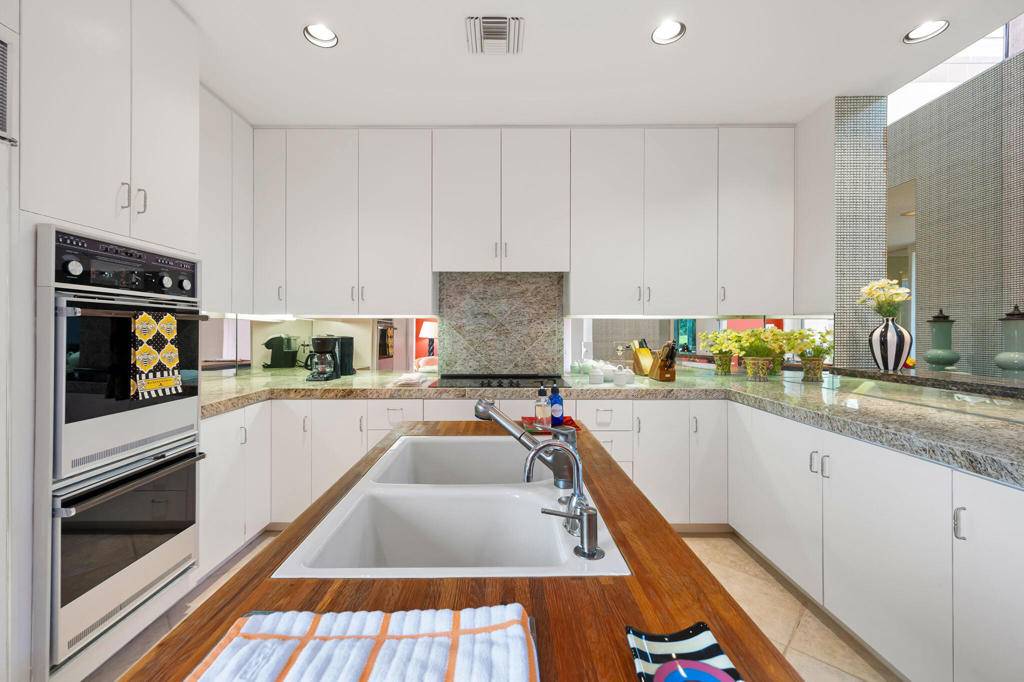 Indian Wells, CA 92210,74683 Arroyo DR
