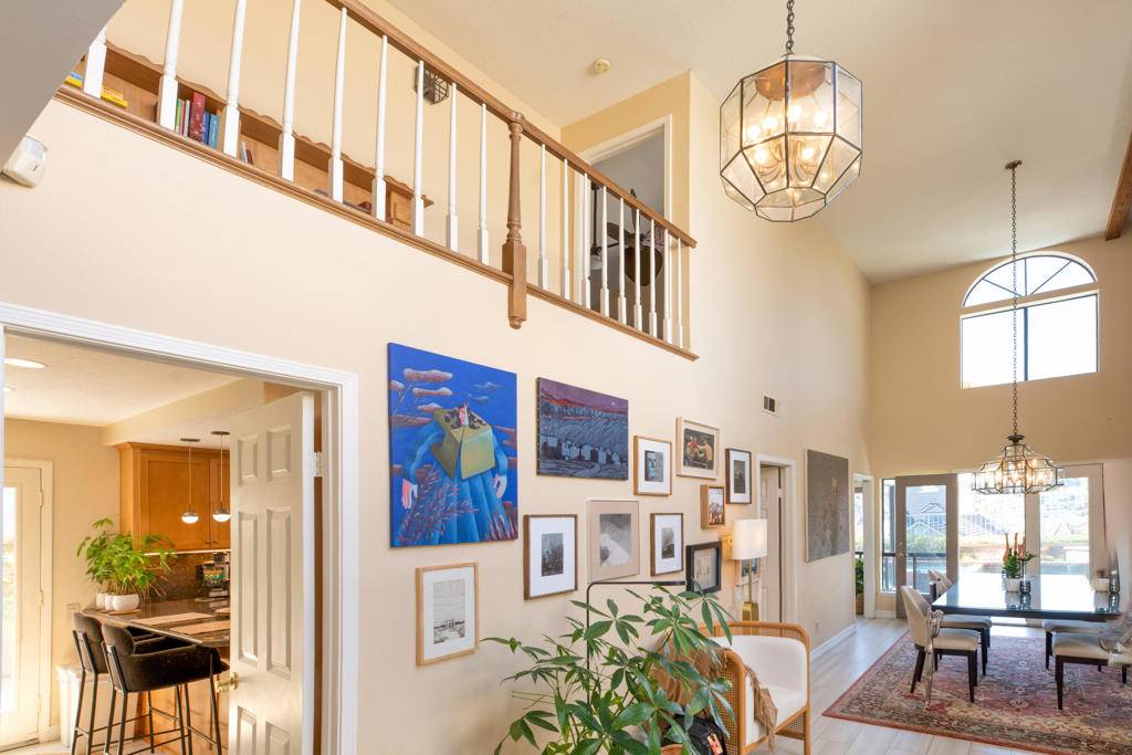 Mission Viejo, CA 92692,22541 Puntal Lana