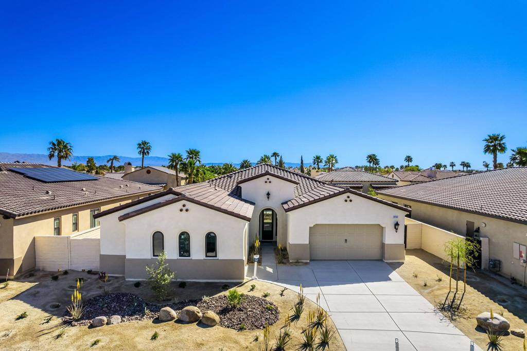 La Quinta, CA 92253,57540 Cherrywood PL