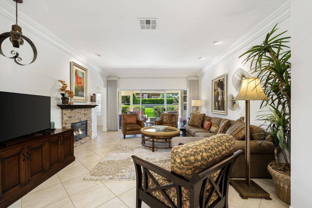 48611 Vista Tierra La Quinta, CA 92253