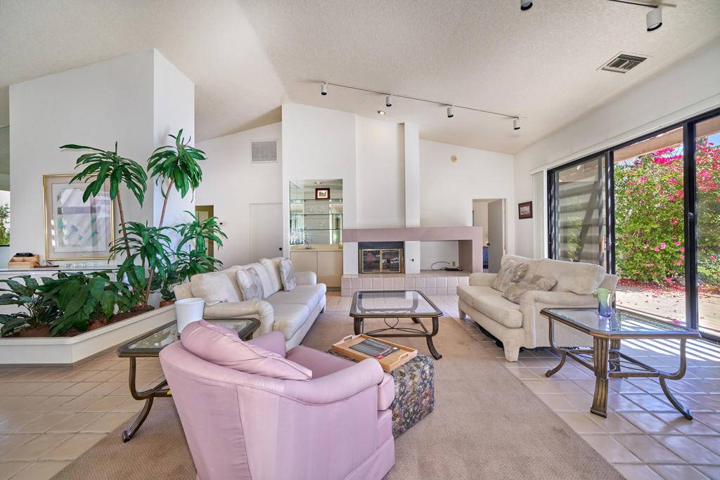 Rancho Mirage, CA 92270,10317 Sunningdale DR