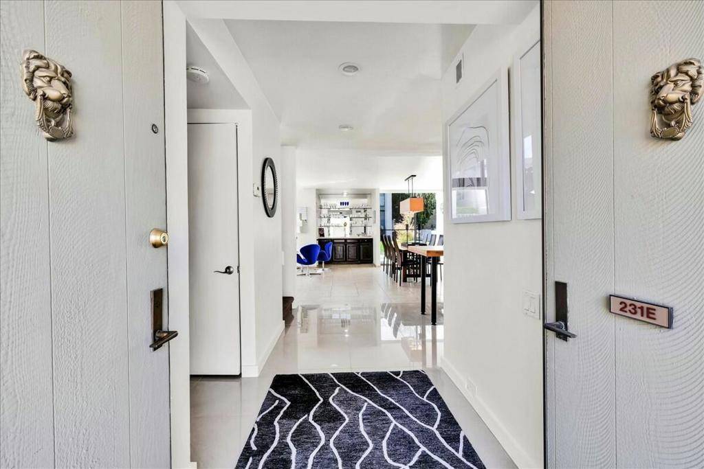 Palm Springs, CA 92264,231 E La Verne WAY #E