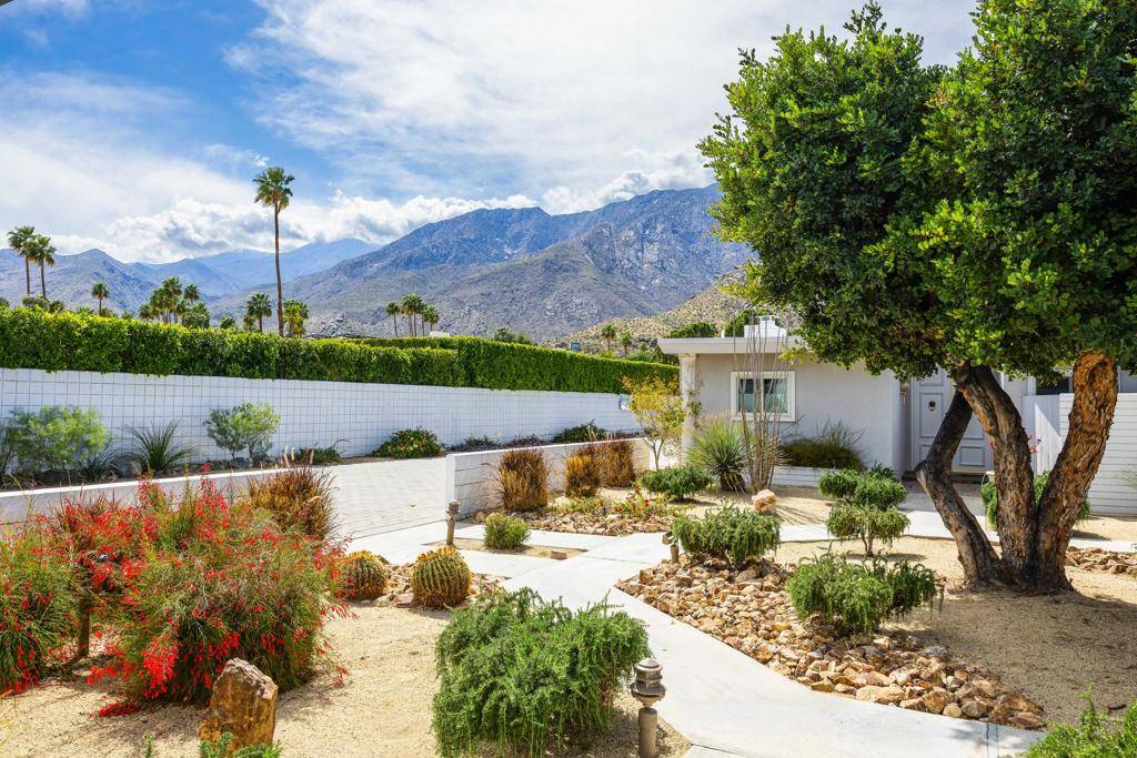 Palm Springs, CA 92264,483 E Avenida Granada