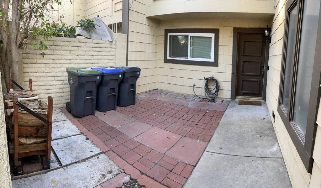 Santa Ana, CA 92705,2518 N Tustin #81