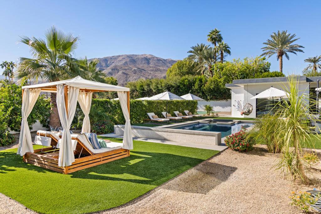 Rancho Mirage, CA 92270,43421 Joshua RD