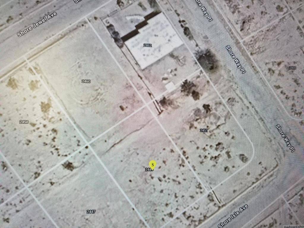 Salton City, CA 92275,2449 Shore Isle AVE