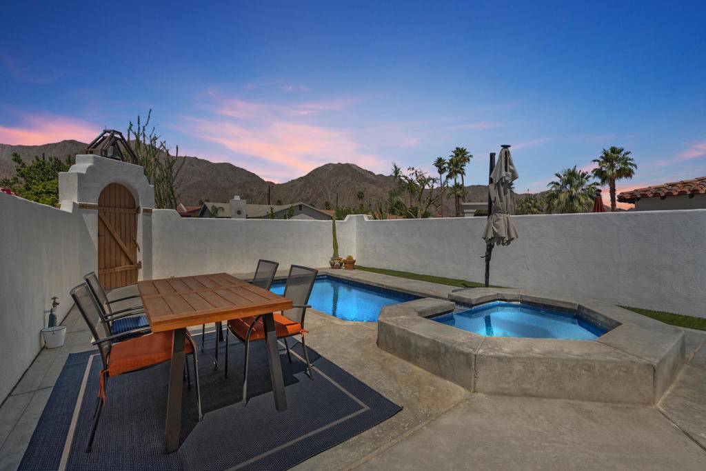 La Quinta, CA 92253,54860 Avenida Rubio