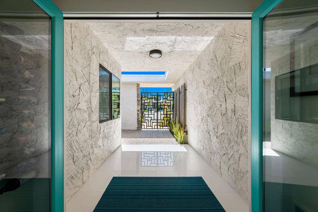 Palm Springs, CA 92264,1380 Malaga CIR