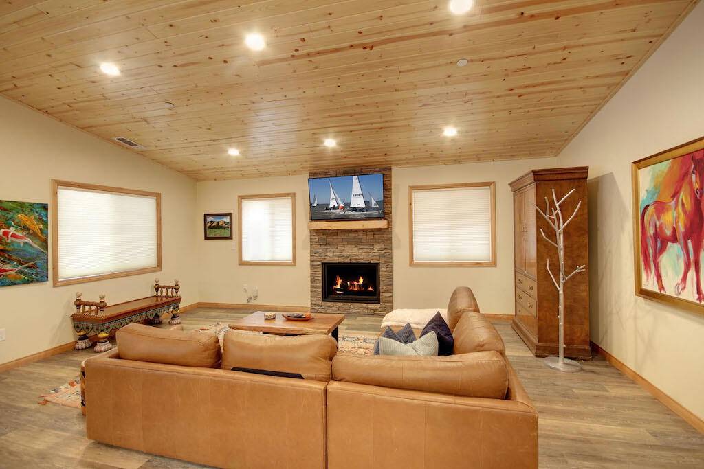 Big Bear, CA 92314,2013 Cedar Pine Lane