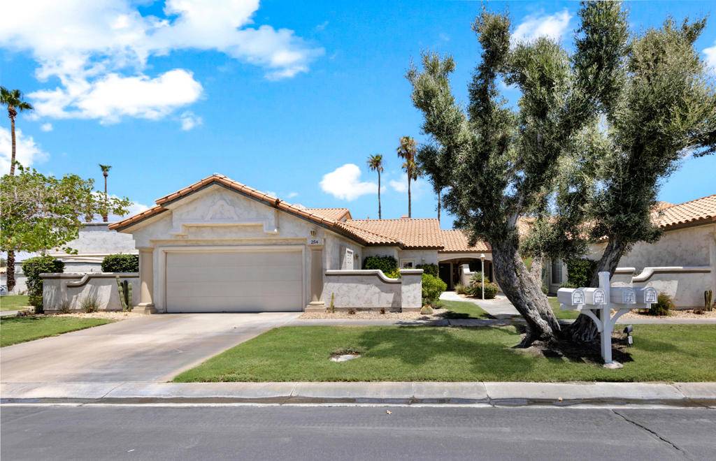 Palm Desert, CA 92211,254 Desert Falls DR E