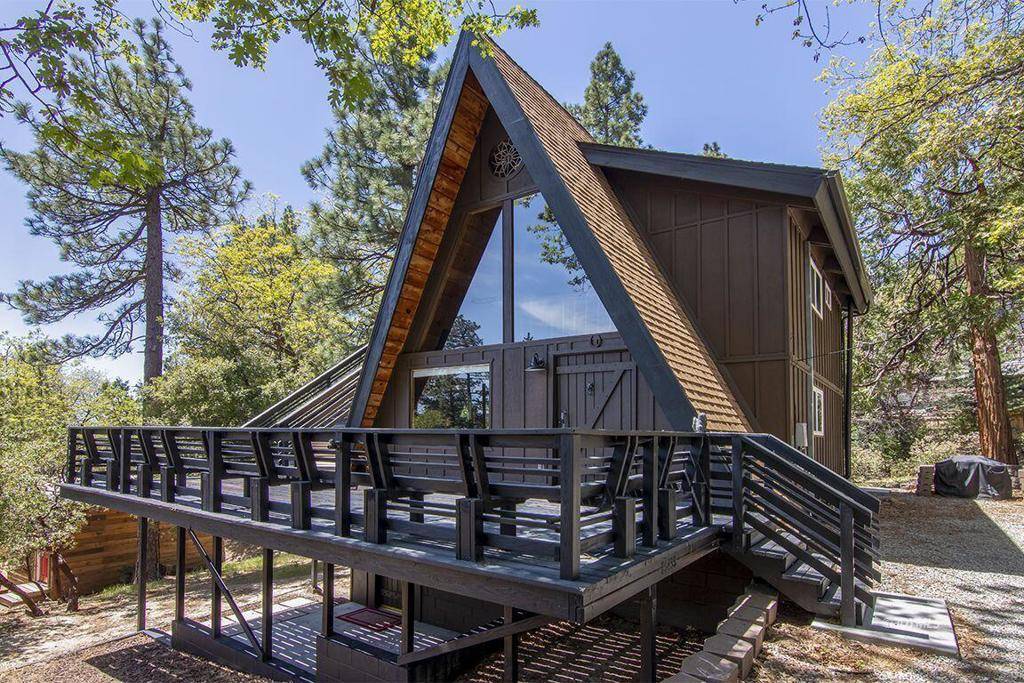 Idyllwild, CA 92549,25439 Hotei Lane LN