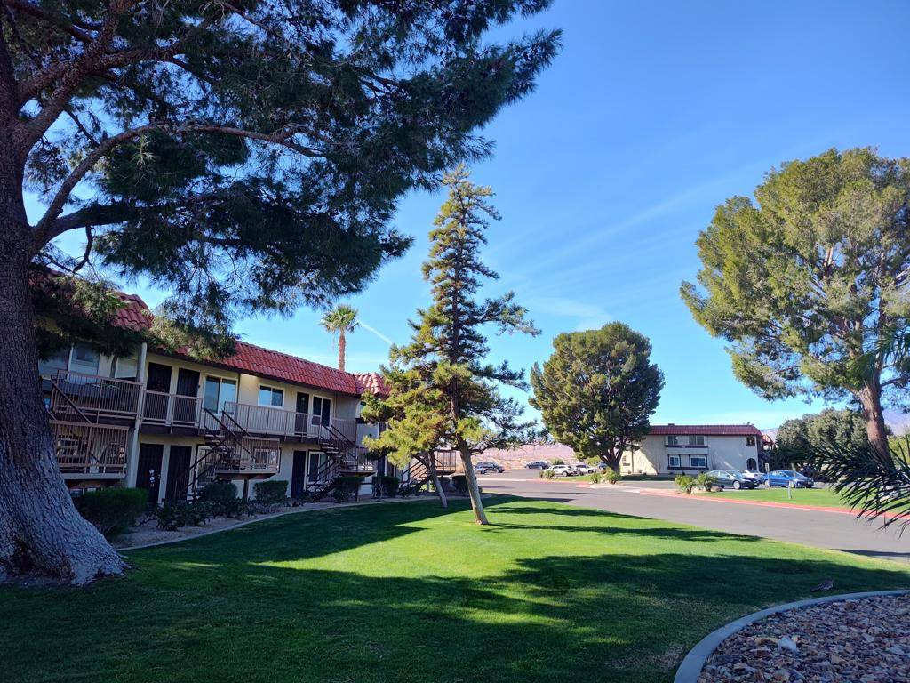Desert Hot Springs, CA 92240,9643 Spyglass AVE #36