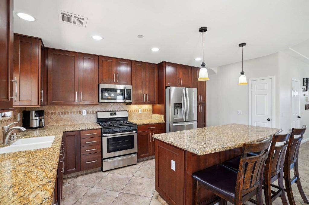 Cathedral City, CA 92234,30355 Avenida Del Padre
