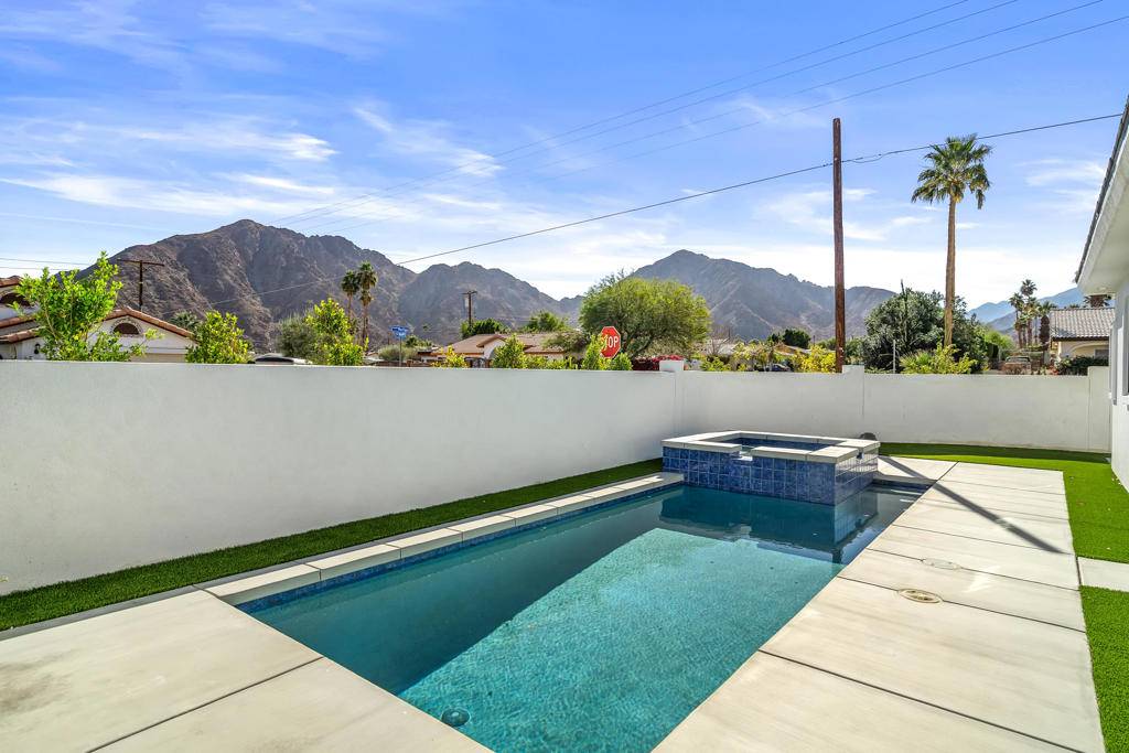La Quinta, CA 92253,77800 Calle Nogales