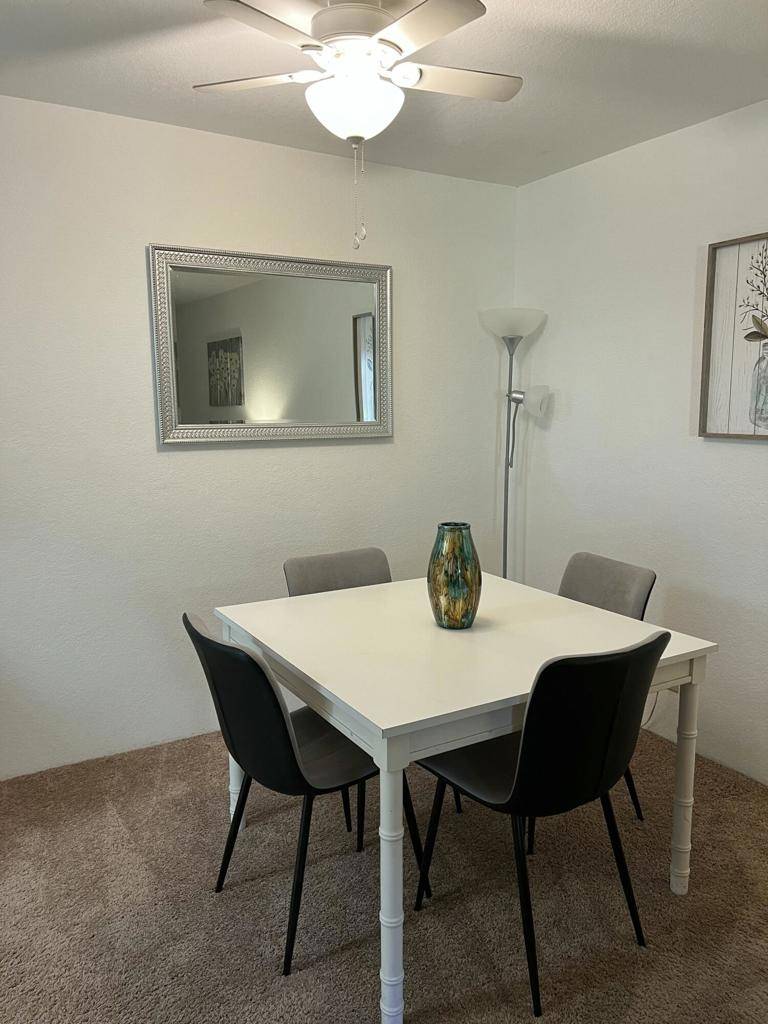 Palm Springs, CA 92262,2821 N Los Felices CIR #111