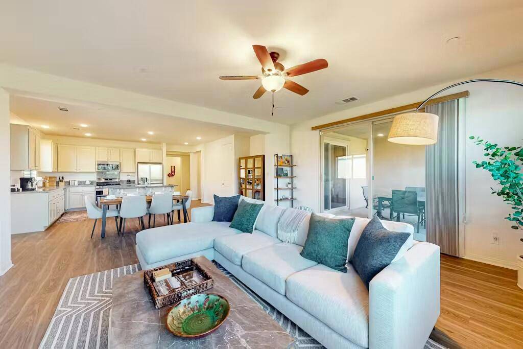Indio, CA 92201,82747 Chaplin CT