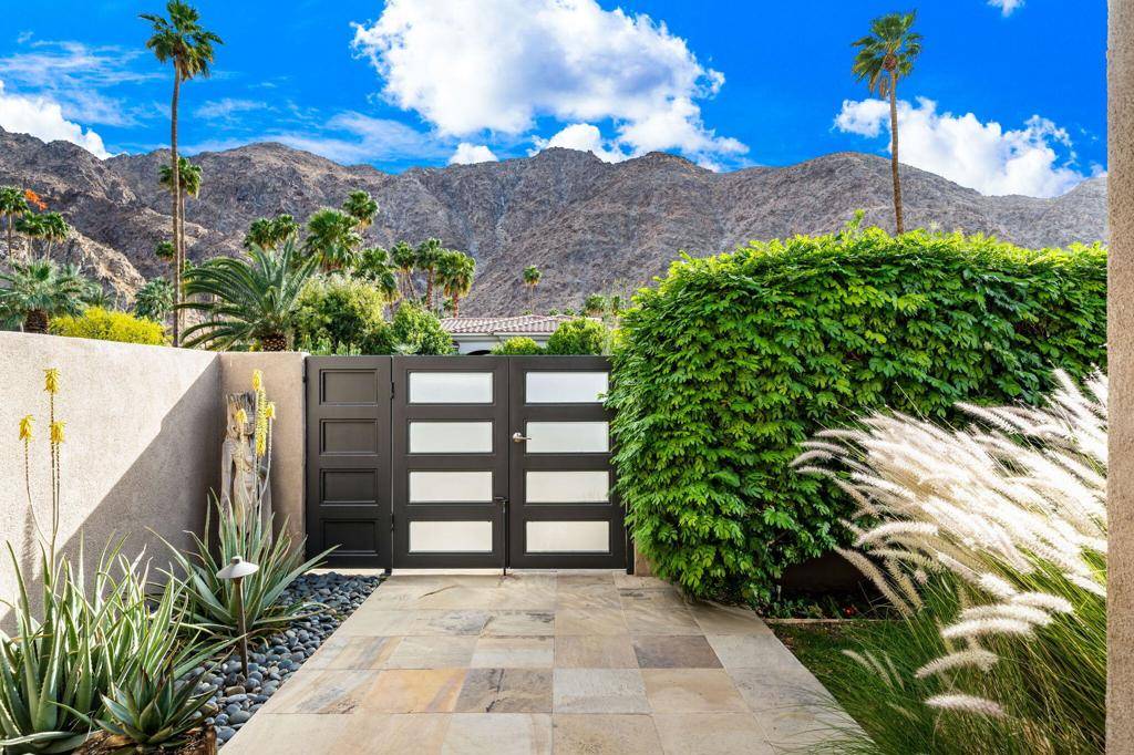 Indian Wells, CA 92210,46440 War Bonnet CIR