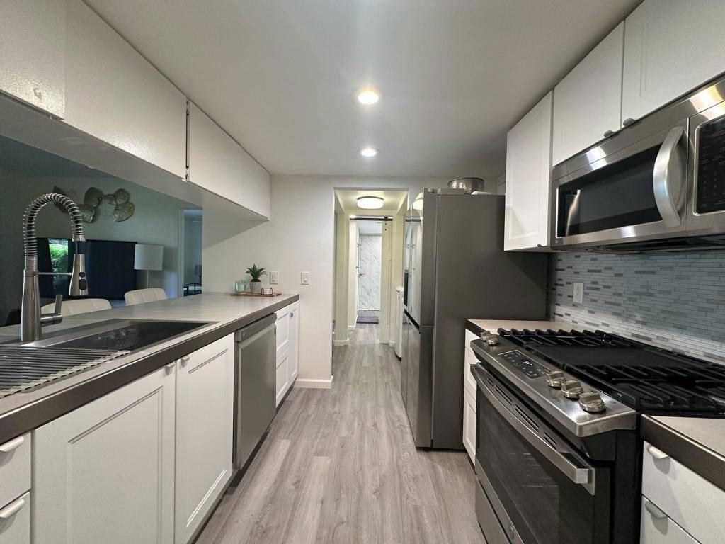 Palm Springs, CA 92262,2023 N Via Miraleste #1015