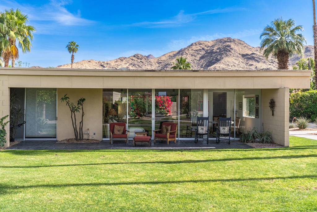Palm Springs, CA 92264,373 Desert Lakes DR
