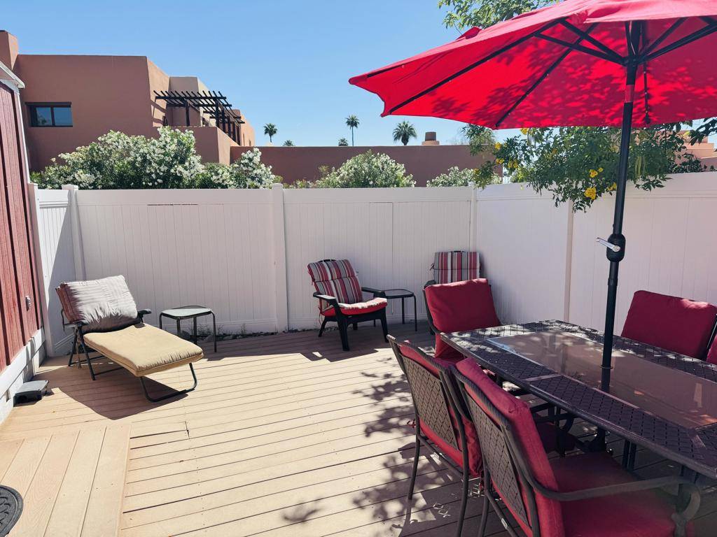 Palm Springs, CA 92264,252 Raincloud ST