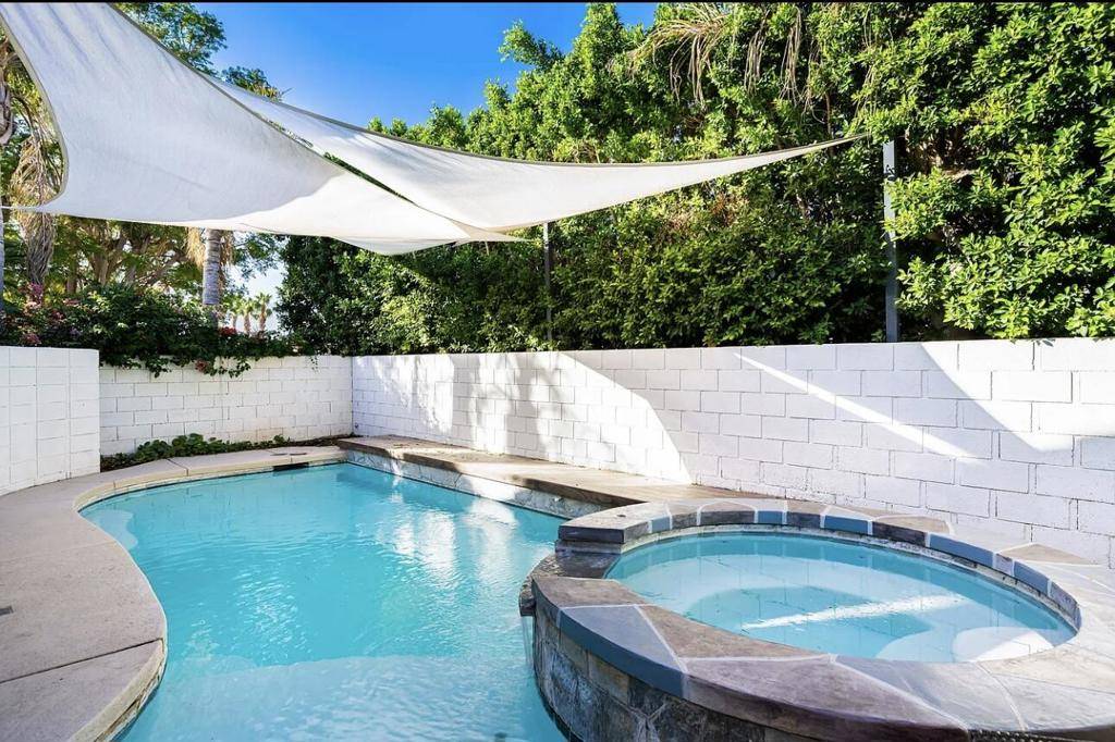 La Quinta, CA 92253,79690 Iris Ct CT