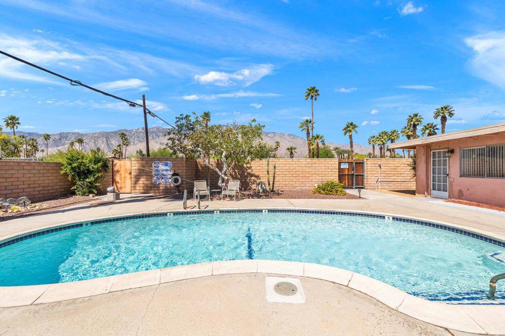 Palm Springs, CA 92264,508 Desert View DR
