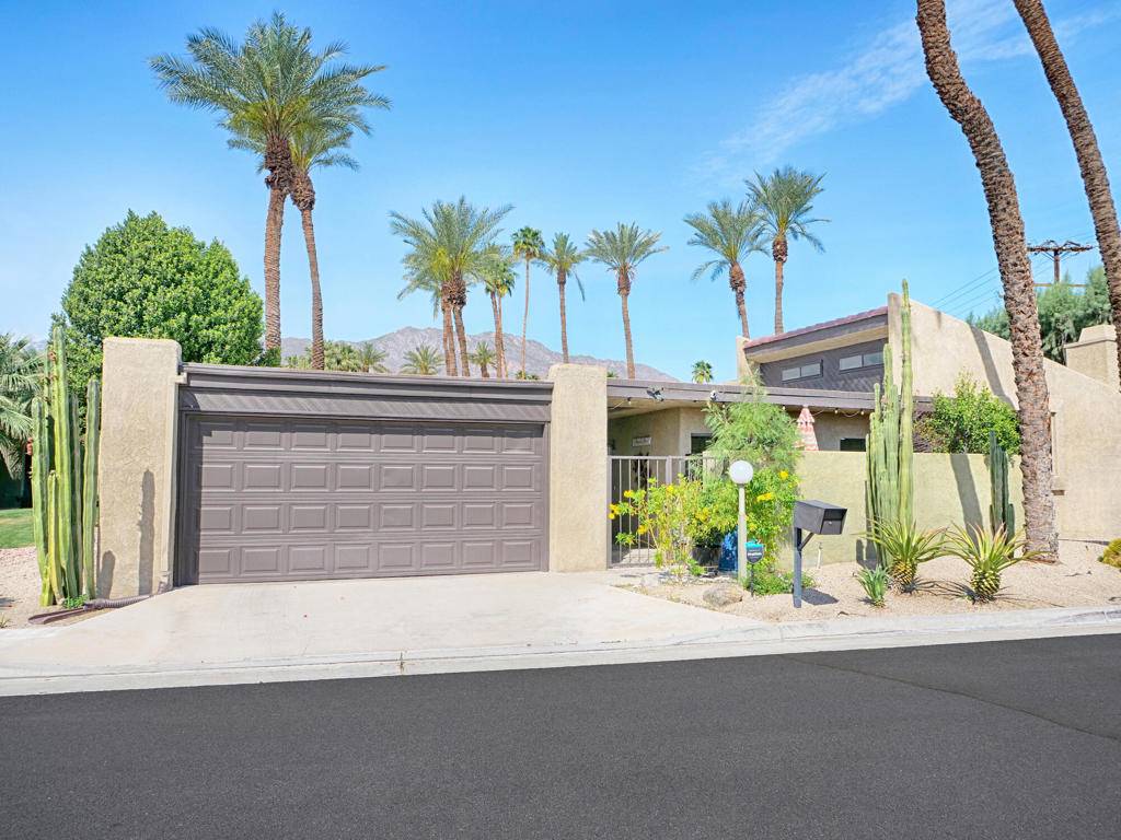 Palm Springs, CA 92264,2615 E East Palm Oasis ST