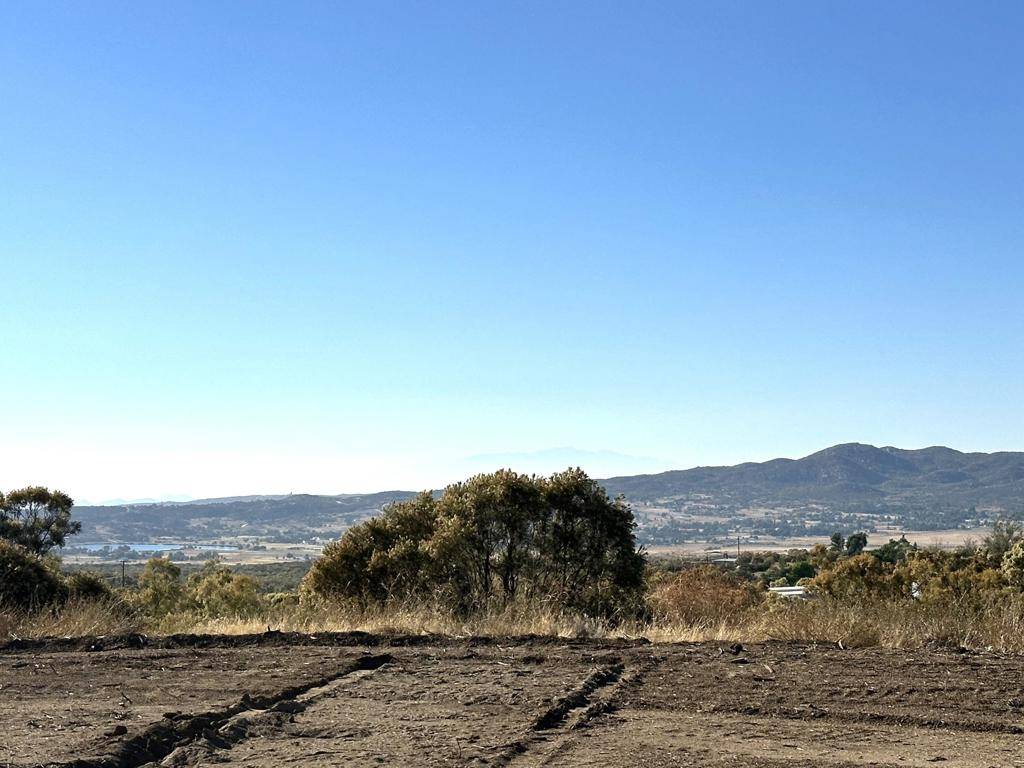 Aguanga, CA 92536,43450 Trailmaster With Well