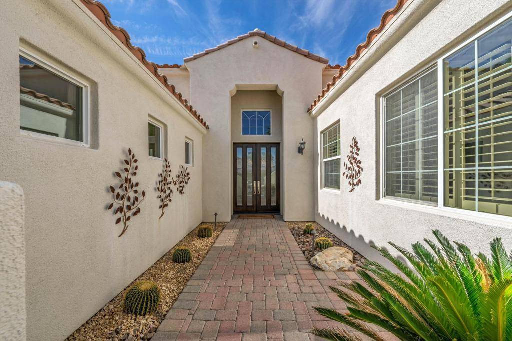 80233 Via Tesoro La Quinta, CA 92253