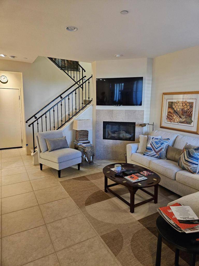 Palm Springs, CA 92262,452 White Fox TRL