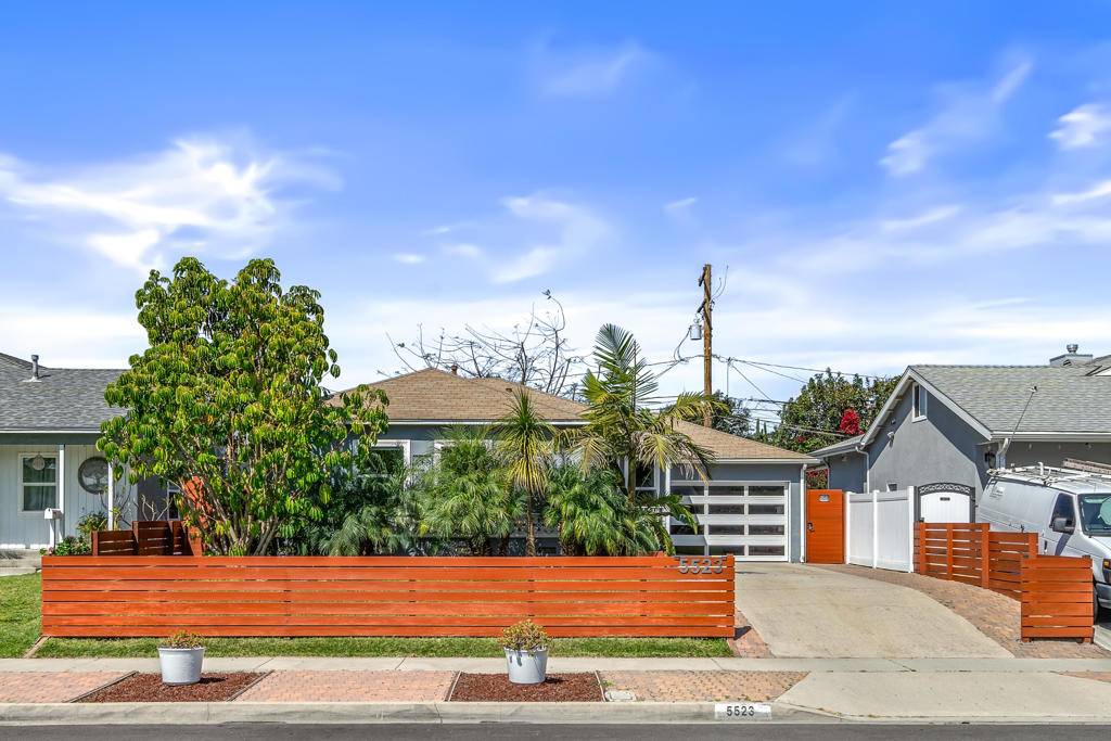 Lakewood, CA 90712,5523 Graywood AVE