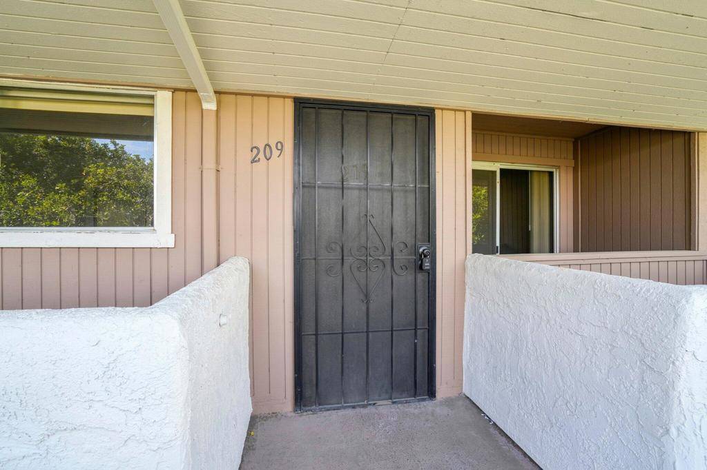 Palm Springs, CA 92262,2825 N Los Felices RD #209