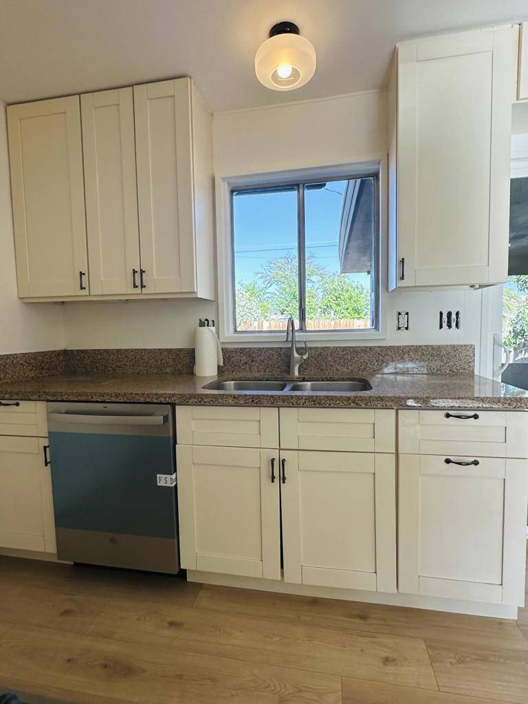 Palm Desert, CA 92260,43760 Buena CIR