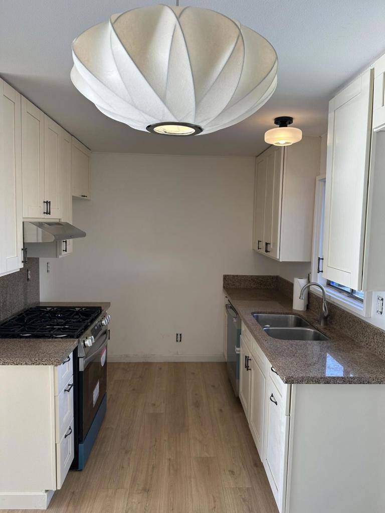 Palm Desert, CA 92260,43760 Buena CIR