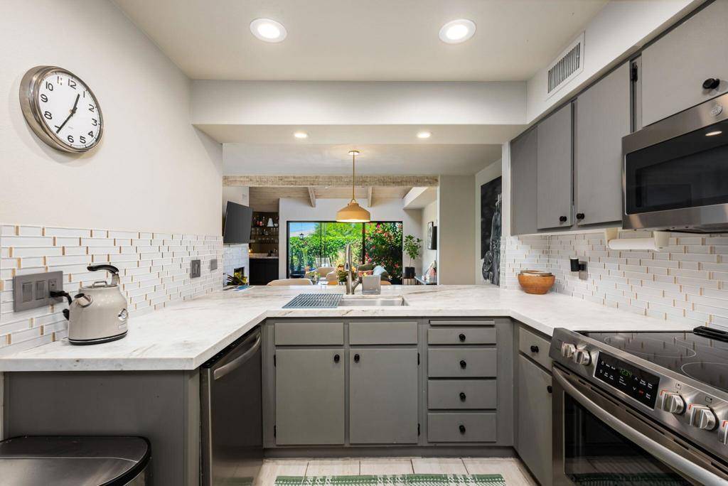 Rancho Mirage, CA 92270,426 Forest Hills DR