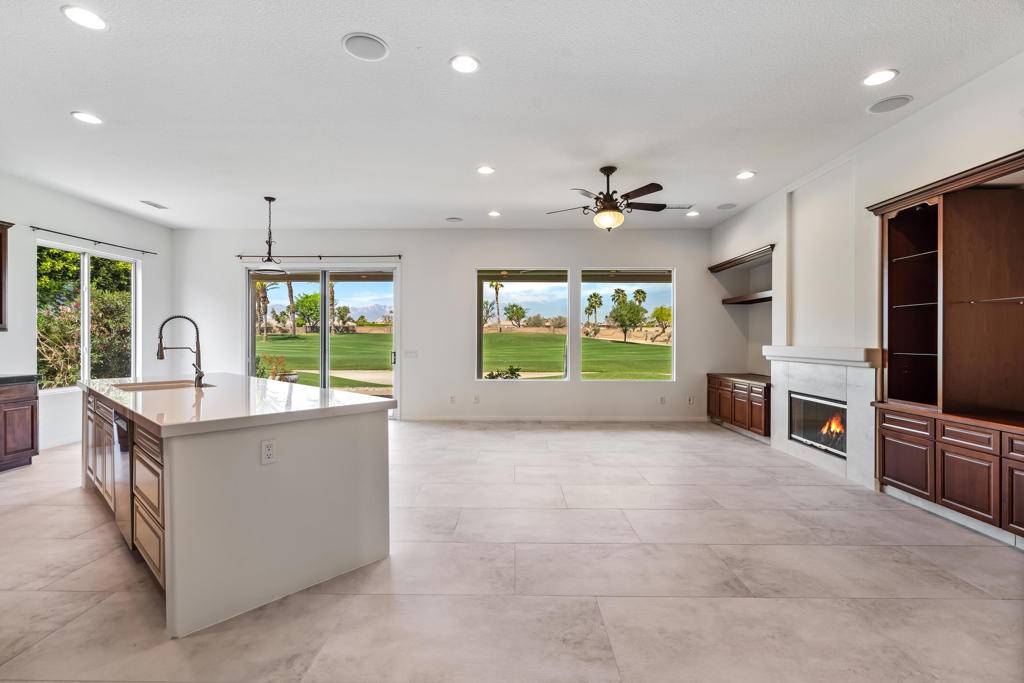 Indio, CA 92201,43393 Saint Andrews DR